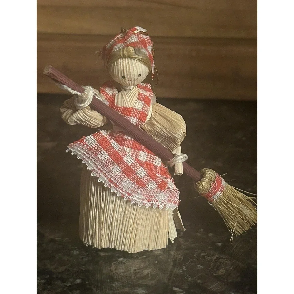 Corn Husk Ornaments Sweeping Woman Corn Husk Doll & Sweeping Mouse Lot Of 2